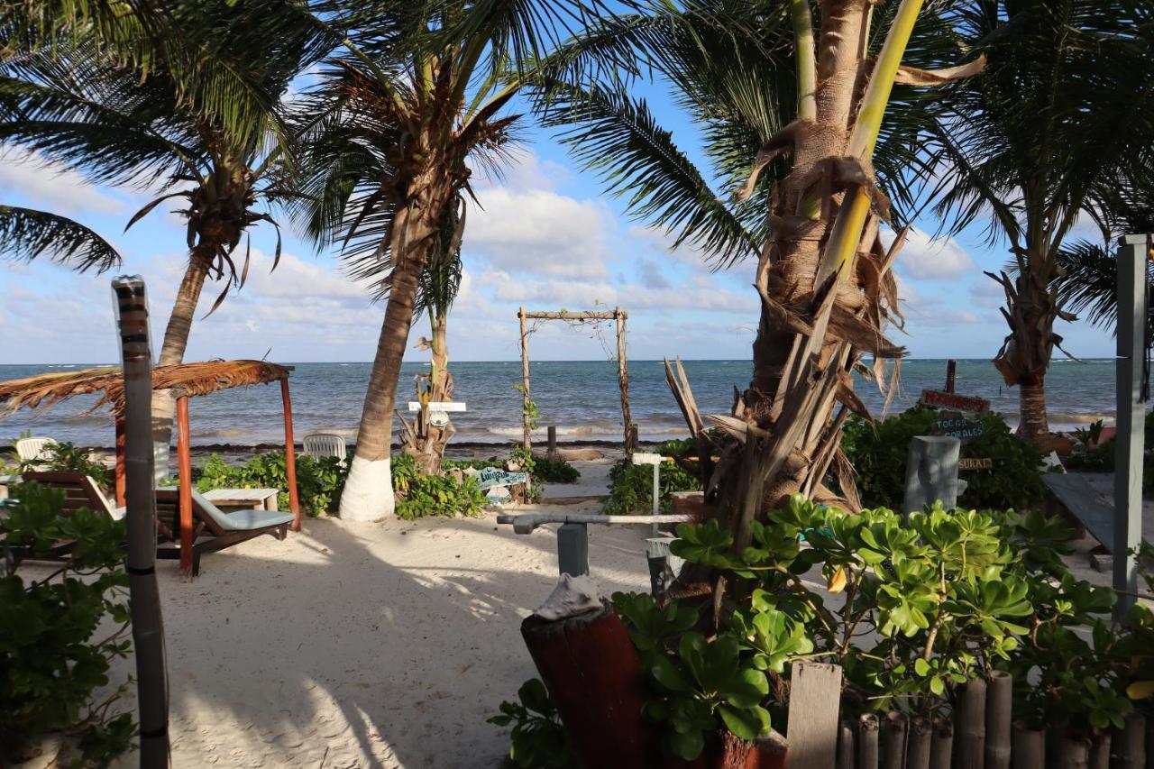 Lunazul Eco-Cabana Frente Al Mar マアウアル エクステリア 写真