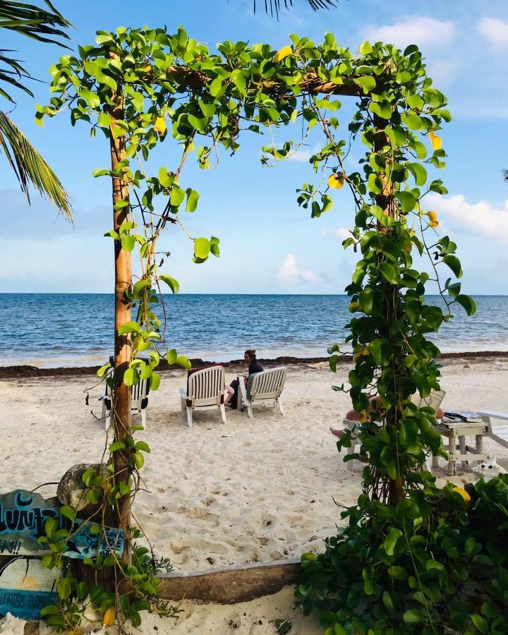 Lunazul Eco-Cabana Frente Al Mar マアウアル エクステリア 写真